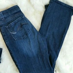Lee Slender Secrets Size 8 10 EUC Blue jeans